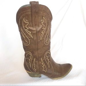 Very Volatile Brown Cowboy Boots - Ariat Lookalike